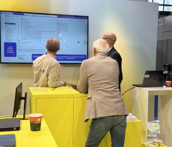 Martin Böddecker beim openMIA-Vortrag auf der DKM